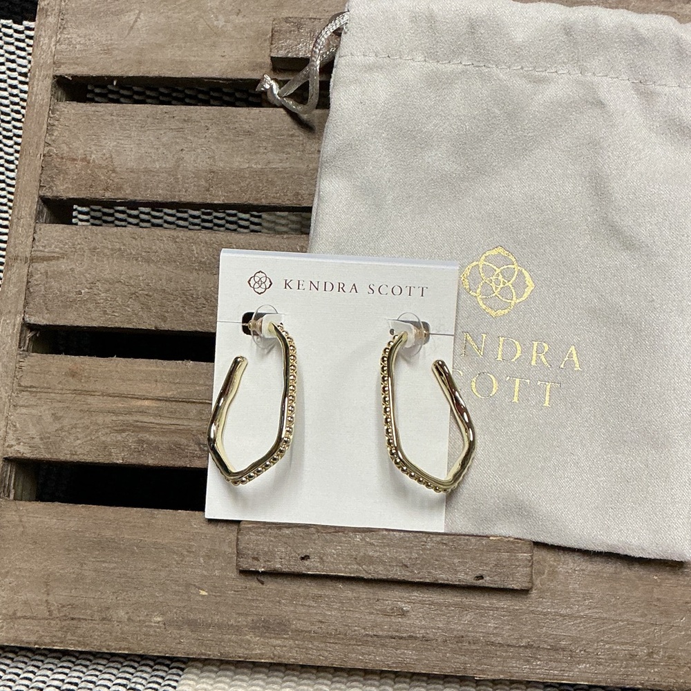 Kendra Scott nwt gold Lonnie Beaded studded gold geometric hoop post earrings